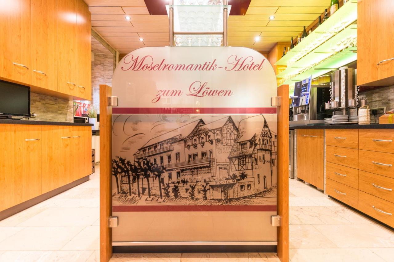 Moselromantik-Hotel Zum Loewen エディガー・エラー エクステリア 写真
