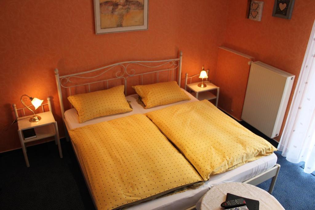 Moselromantik-Hotel Zum Loewen エディガー・エラー 部屋 写真