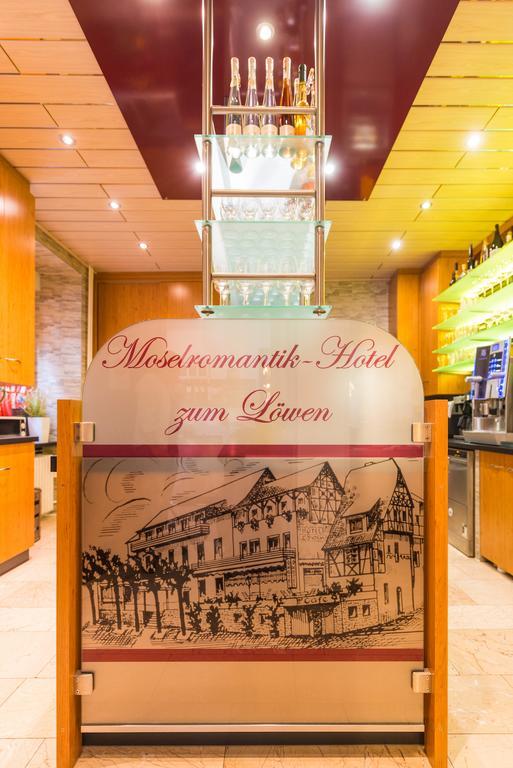 Moselromantik-Hotel Zum Loewen エディガー・エラー エクステリア 写真