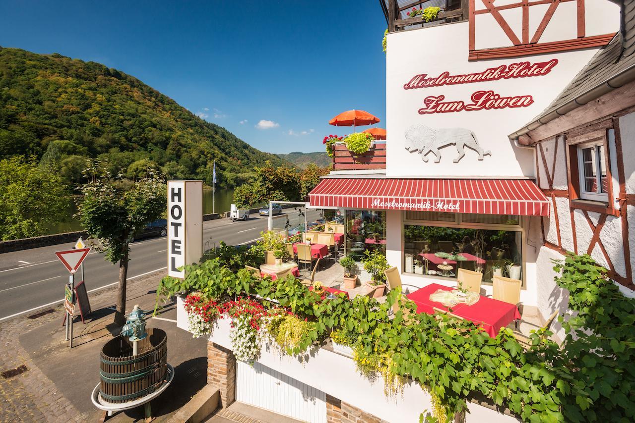 Moselromantik-Hotel Zum Loewen エディガー・エラー エクステリア 写真